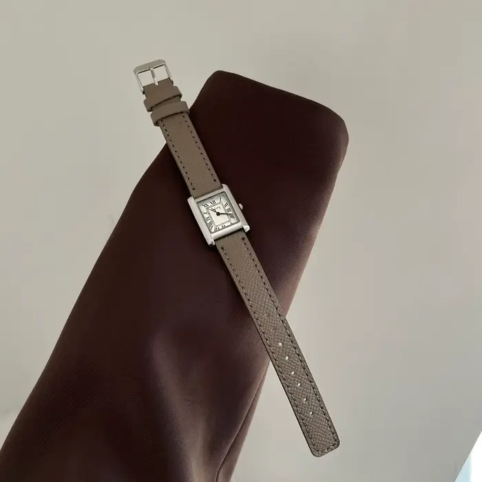 Petite montre carrée de luxe rétro femmes filles montres à Quartz