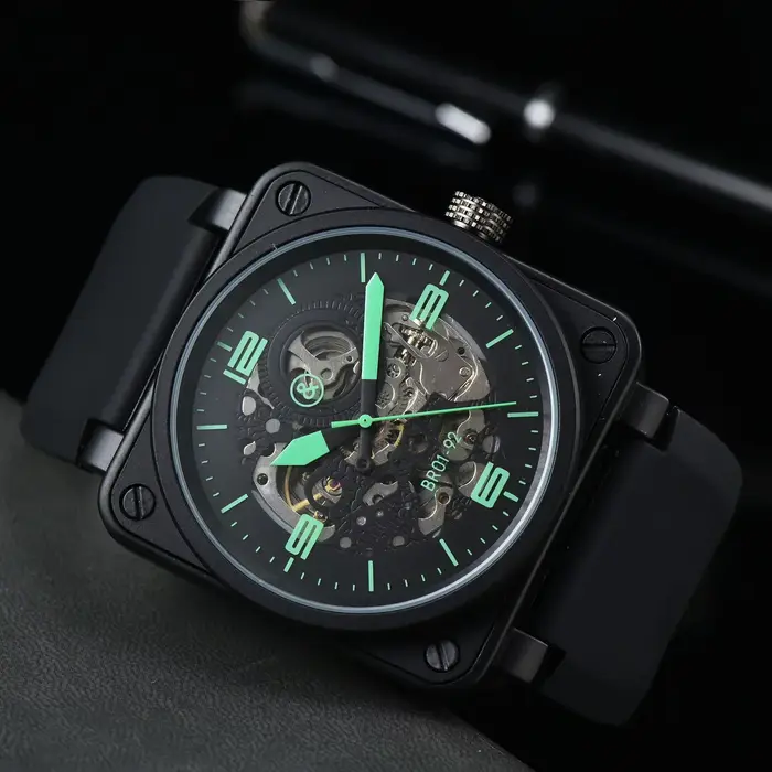 Montre mécanique automatique homme élégante avec bracelet en cuir marron et caoutchouc noir pour toutes occasions