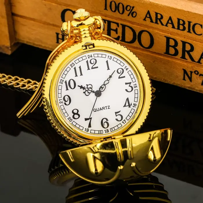 Montre de luxe dorée, petite montre de poche à Quartz mignonne, pendentif ailes, collier, cadeaux pour hommes, femmes et enfants, 2022