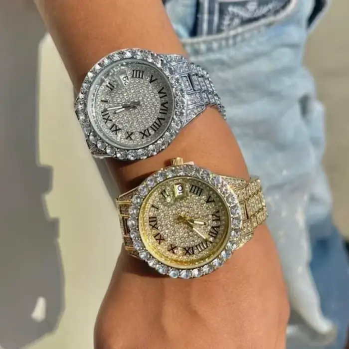 Montre de luxe en strass pour femmes