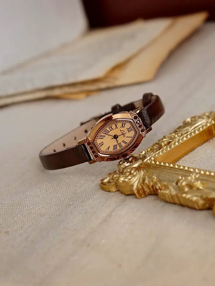 Montre Vintage décontractée et élégante pour femmes, bracelet en cuir marron café, cadran de montre