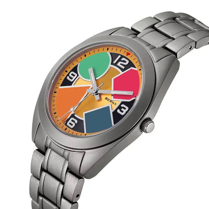 Montre en titane BERNY avec cadran multicolore et bracelet toile pour hommes occasions spéciales et activités en plein air