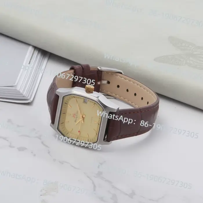 Vieux Lotus rouge, marque papillon carré rétro Simple montre mécanique manuelle pour hommes inventaire