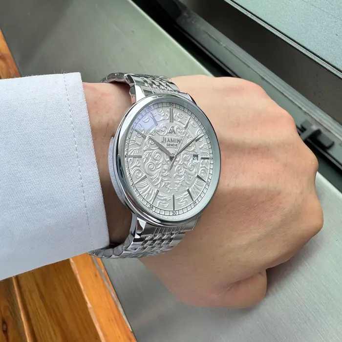 Montre minimaliste pour homme AOKULASIC