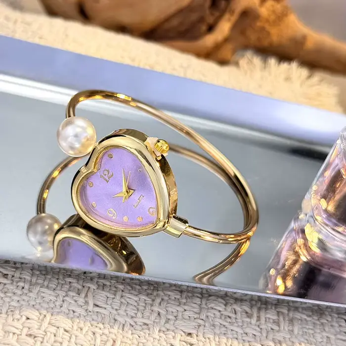 Nouveau Style Bracelet conception ouverte perle amour montre à Quartz
