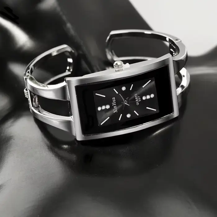 Femmes Bracelet montre exquise Quartz montre-Bracelet cristal mode argent élégant horloge en acier inoxydable Mujer
