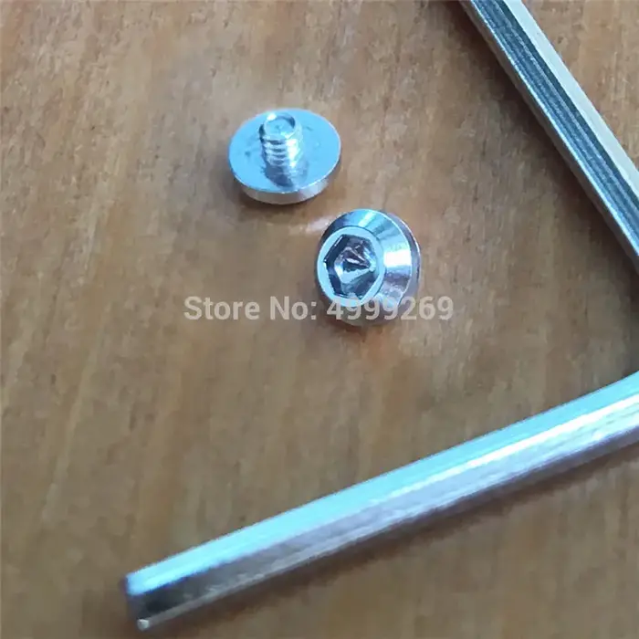 Vis de fixation de verre de montre pour homme