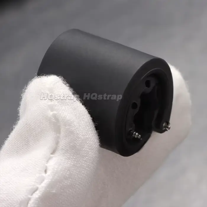 Bracelet de montre en silicone confortable et résistant à l'eau pour femmes et hommes styles sportifs et classiques occasions spéciales et quotidiennes