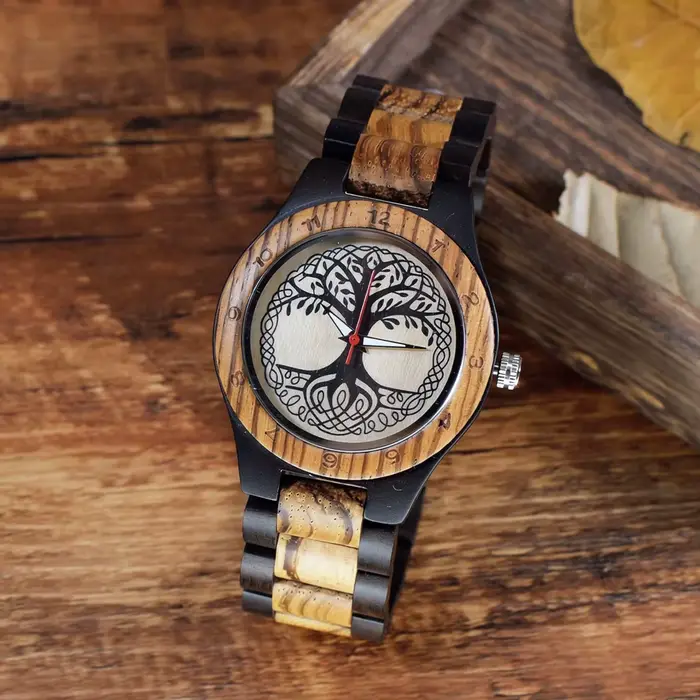 Montre décontractée en bois de zèbre pour femme, aiguilles lumineuses, mouvement à quartz, style fashion et casual, parfait pour les occasions quotidiennes et spéciales