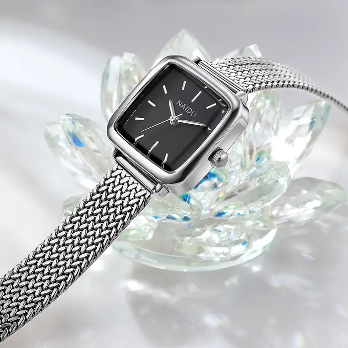 Montre carrée pour femme avec bracelet en acier inoxydable