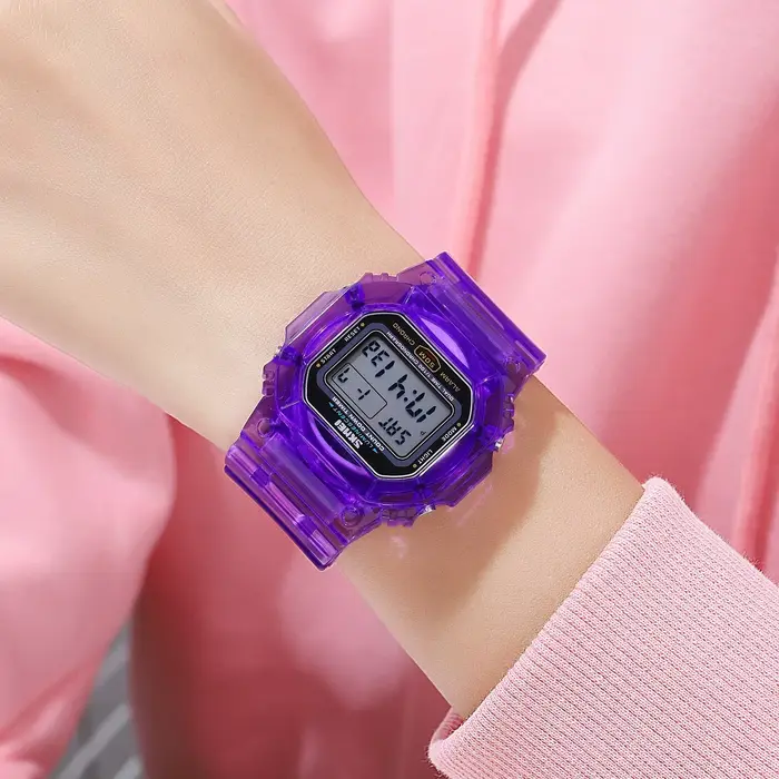 Montre multifonctionnelle résistante à l'eau pour femme, avec design irrégulier, chronomètre, alarme et luminosité nocturne pour occasions spéciales