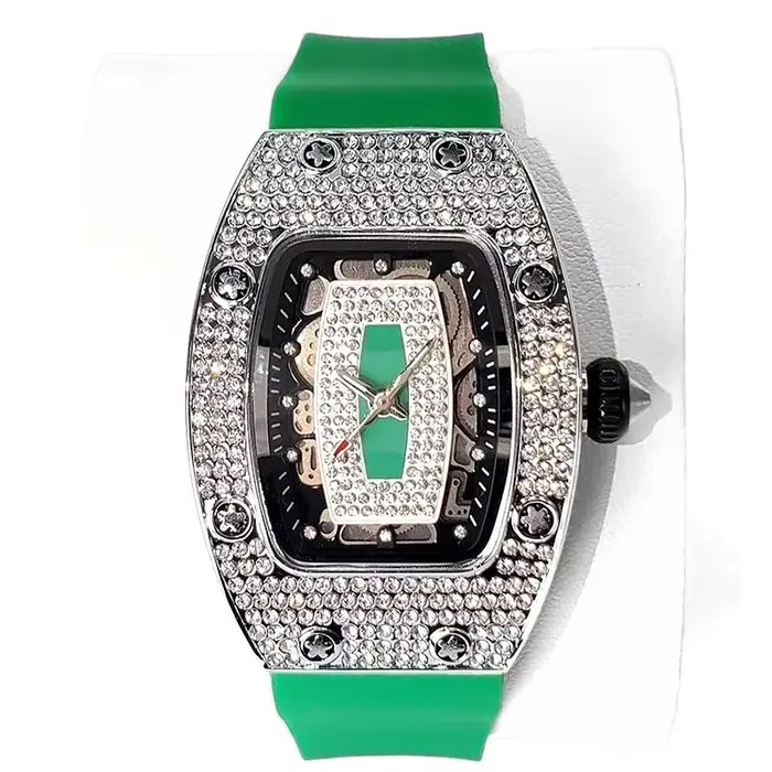 Montre verte pour femmes, Tonneau, horloge à Quartz, élégante, diamant glacé, bijoux, cadeau pour fi