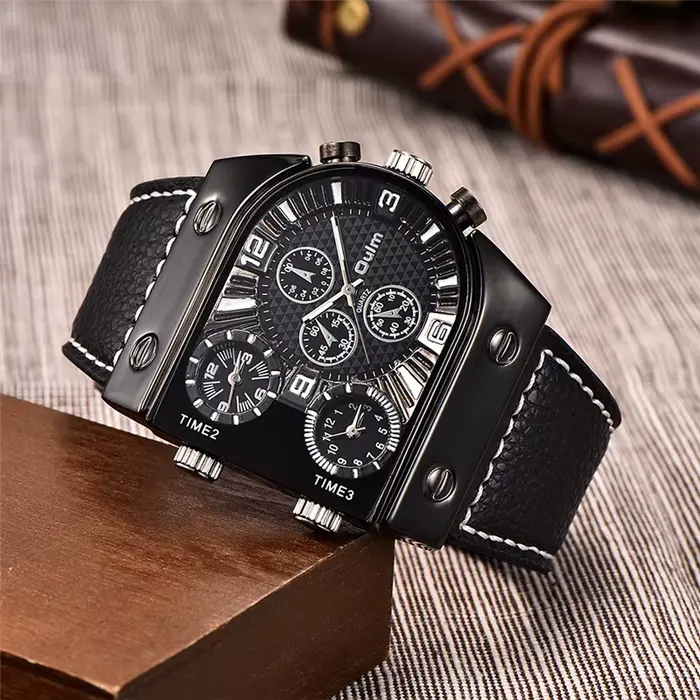 Oulm 9315 montre à trois fuseaux horaires bracelet en cuir décontracté montres pour hommes conception Unique Sports de plein air montre-bracelet mâle horloge