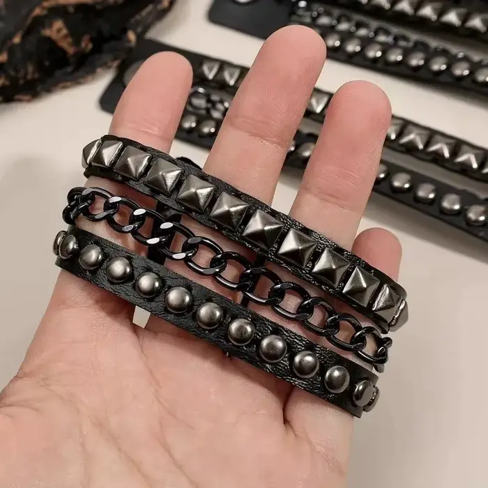 Bracelet Punk Y2k superposé en cuir