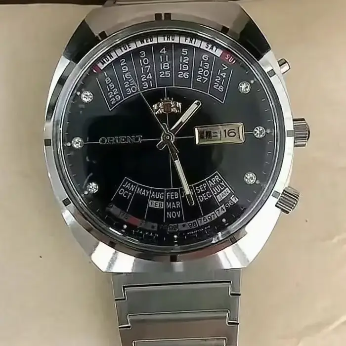Montre Orient automatique mécanique 118A avec grand cadran rotatif