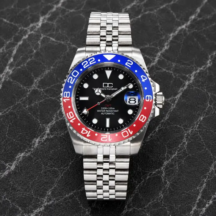 Montre homme Dwayne Campbell acier inoxydable 316L avec mouvement GMT et tourbillon résistante à l'eau pour occasions formelles et quotidiennes