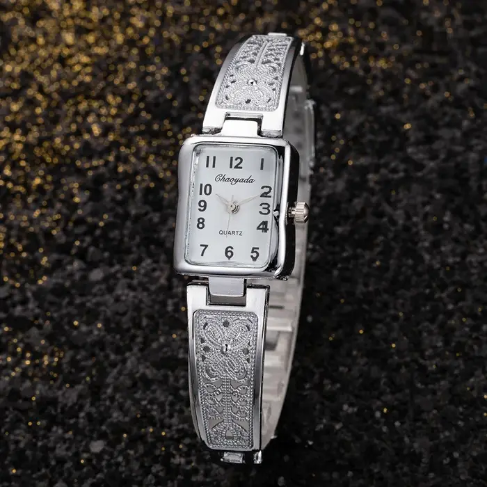 Montres-bracelets rectangulaires de luxe pour femmes