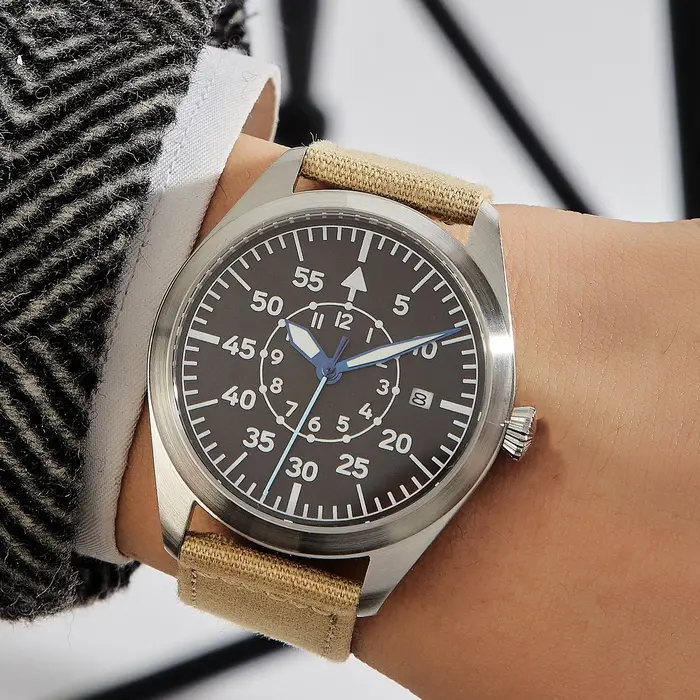 Montre de pilote en toile