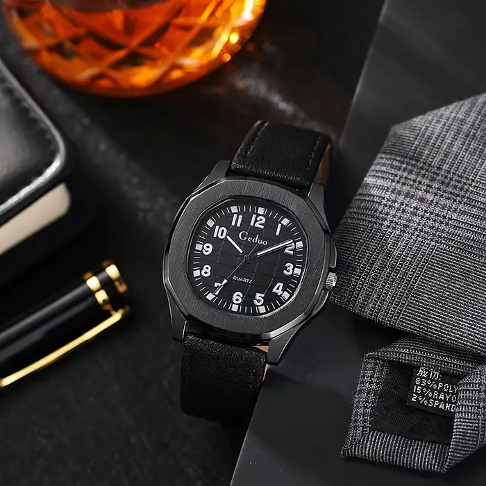 Bracelet en cuir hommes montre quartz sport décontracté élégant pour homme occasions spéciales