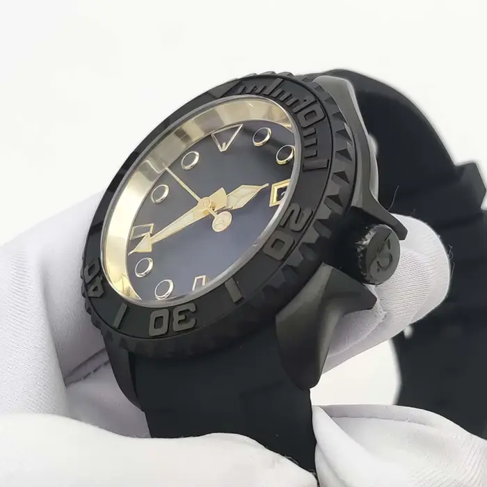 Montre homme noire neuve
