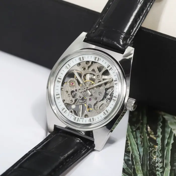 Montres Skull, montre mécanique rétro punk