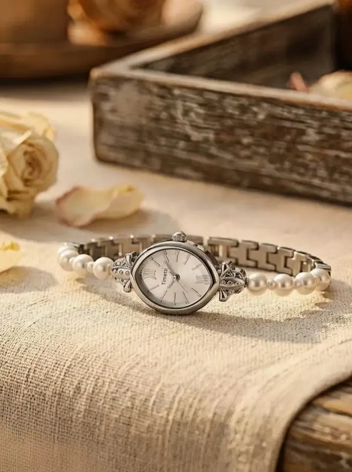 Montre à mouvement à quartz élégante, romantique, rétro et simple