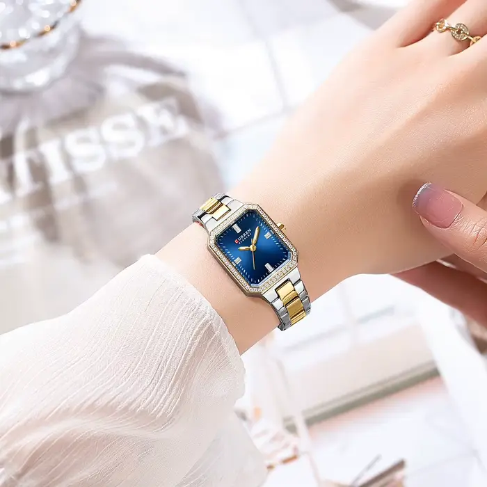 CURREN Montres luxueuses et élégantes pour femmes