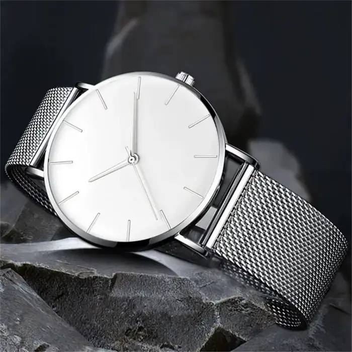 Montre TVK en acier inoxydable pour homme, bracelet en acier inoxydable, mouvement quartz, résistance aux chocs, style mode et décontracté, parfait pour toutes occasions
