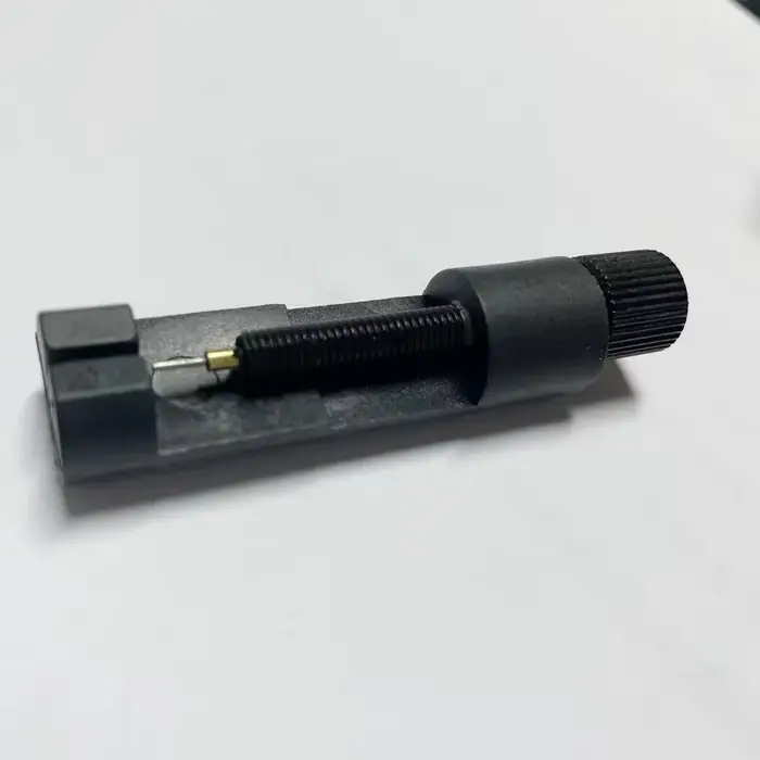Outil de montre pour retirer le bracelet de montre WT0001