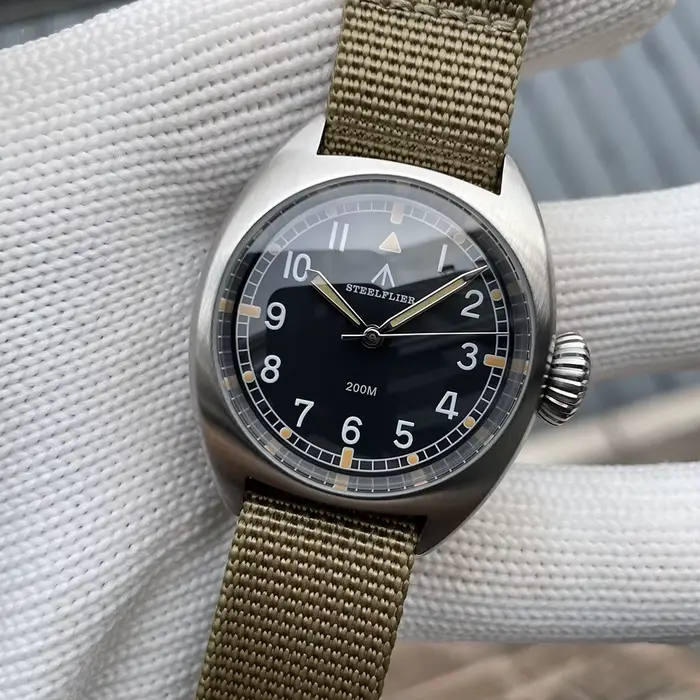 STEELFLIER-Montre-bracelet à quartz de luxe unisexe, montre de plongée étanche à 200m, boîtier de 36