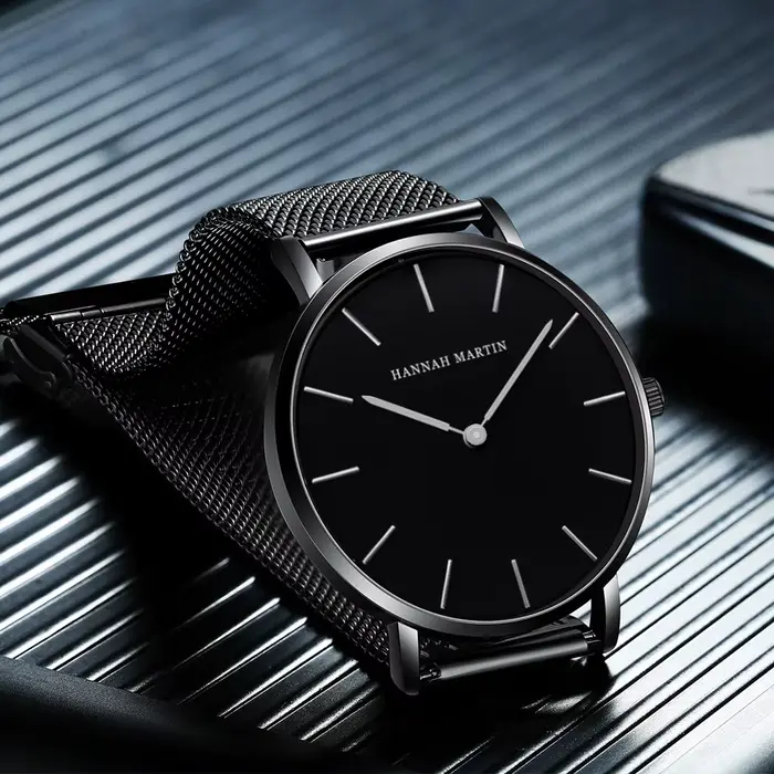 Montre à quartz simple de marque HANNAH MARTIN TOP
