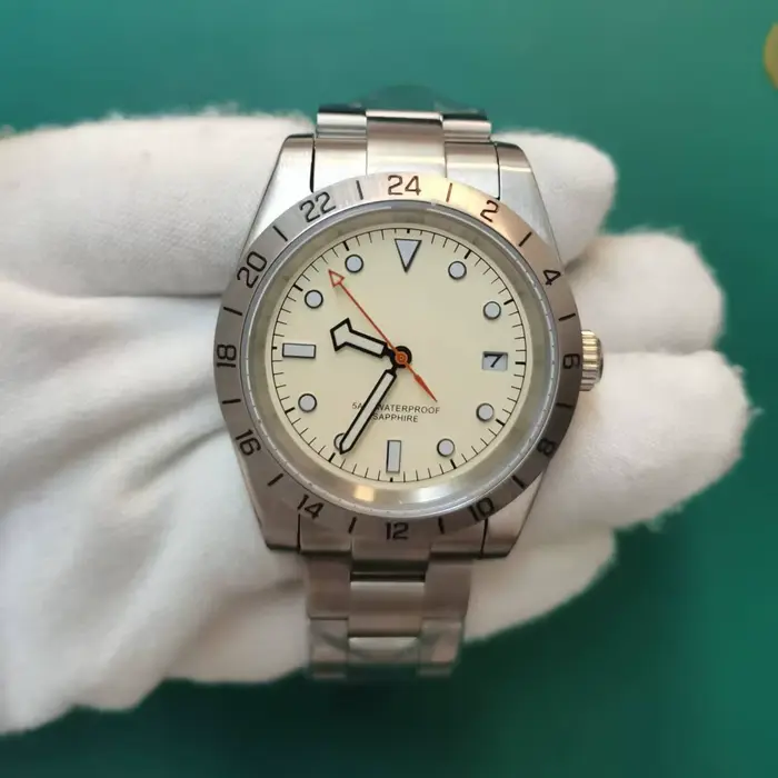 Montre analogique à Quartz pour hommes