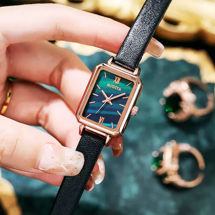 Dames Rectangle montre-Bracelet rétro échelle cadran Bracelet en cuir montre femmes élégant analogique Quartz montres pour cadeau
