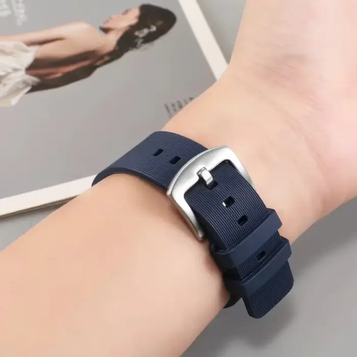 Bracelet de montre en caoutchouc de silicone pour homme et femme