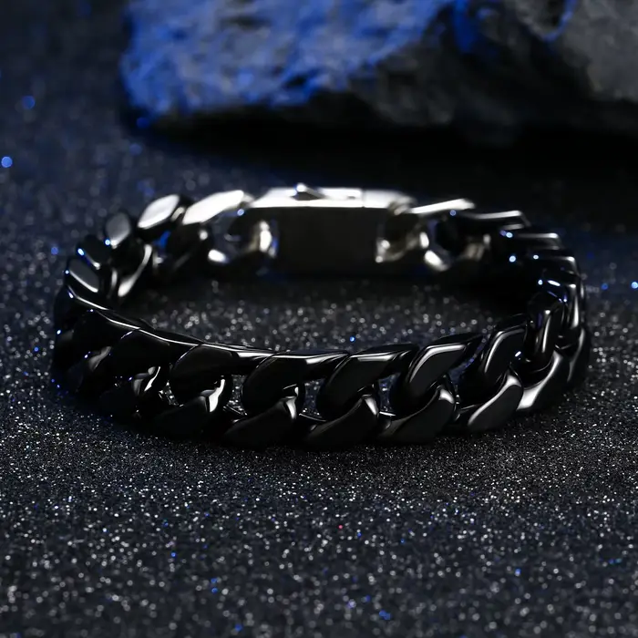 Bracelet en céramique à maillons cubains pour homme hypoallergénique jet noir blanc audacieux confortable pour tous les jours