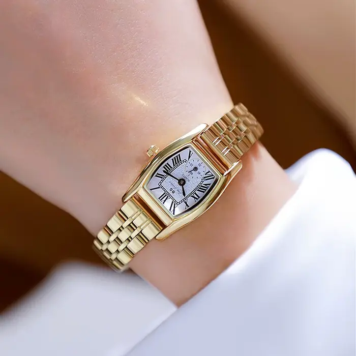 Montre femme BS style rétro quartz résistante à l'eau pour femmes occasions spéciales
