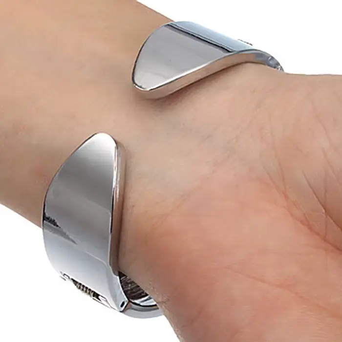 Femmes élégant Bracelet montre-Bracelet Quartz femme exquis