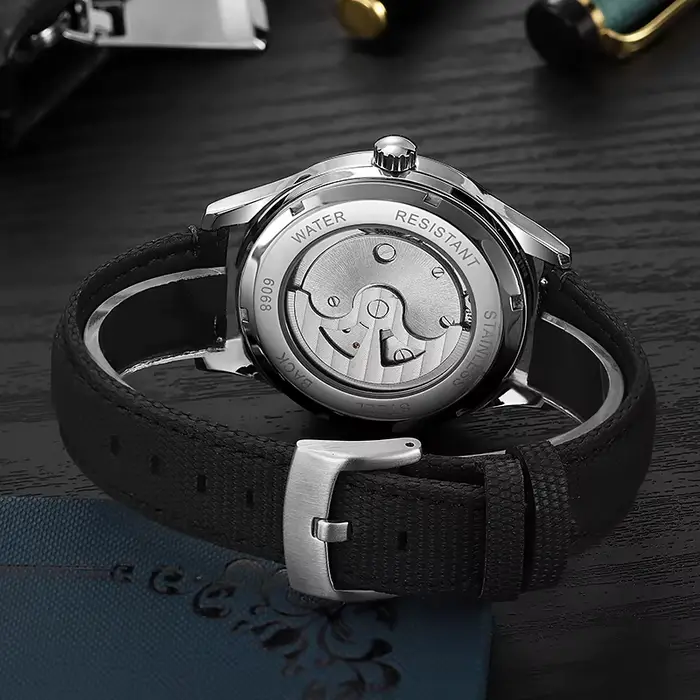 Nouvelles montres pour hommes Tourbillon montre mécanique creuse