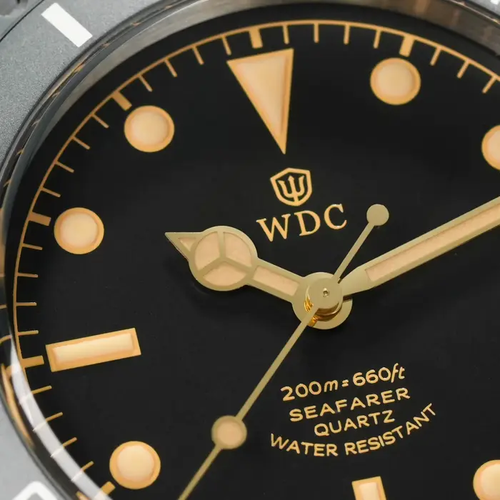 Montre de plongée quartz vendange avec lunette aluminium résistante à l'eau pour hommes océan vintage