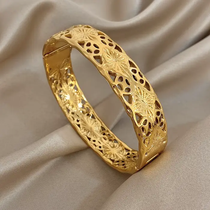 DODOHAO 4 Styles rétro couleur or Bracelet en acier inoxydable femmes classique creux fleur feuille 