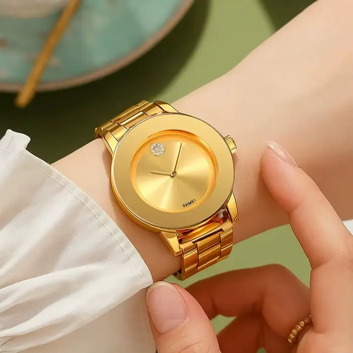 Nouvelle montre à quartz élégante pour femme