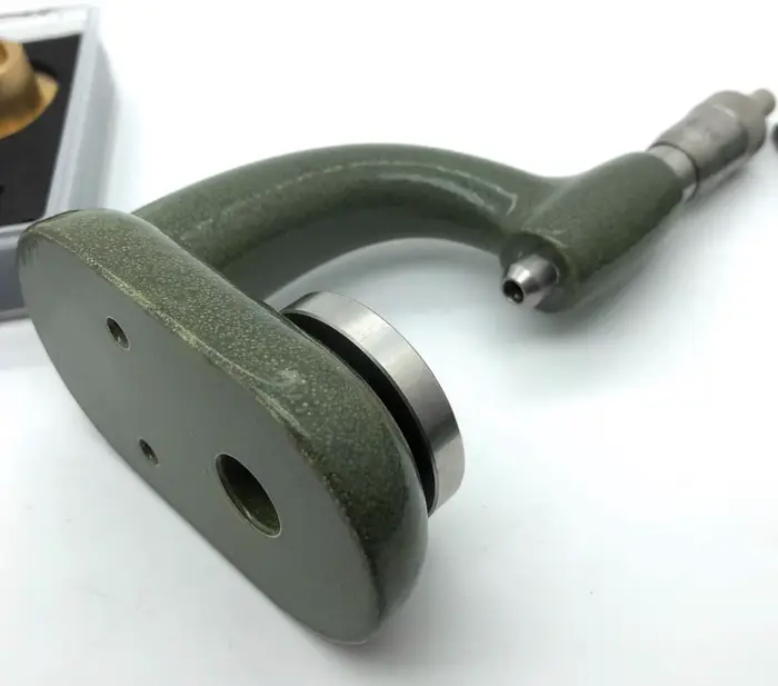 Outil multifonctionnel de réparation de montre avec vis micrométrique pour horlogers et amateurs de montres démontage et assemblage occasions professionnelles et personnelles