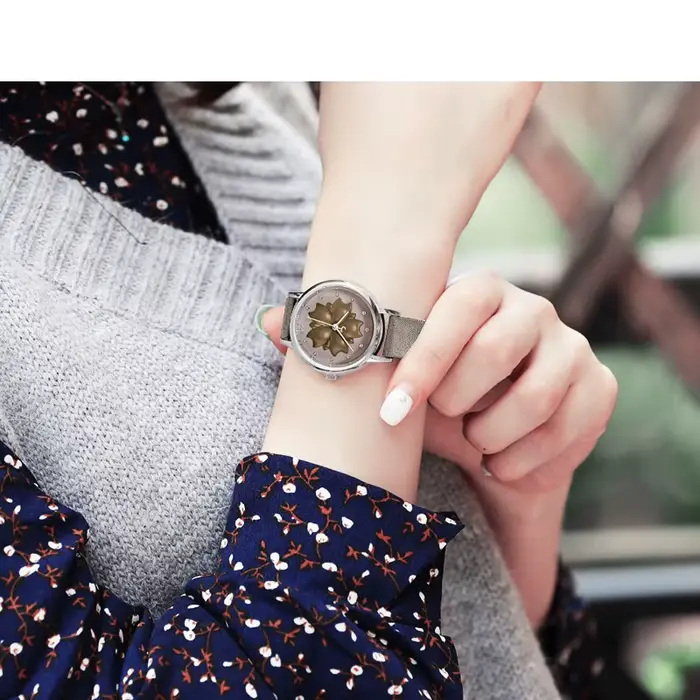 Montre en cuir véritable pour femmes