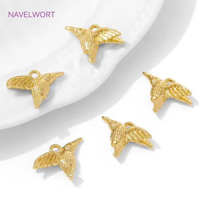 Pendentif à breloques colibri en laiton plaqué or 18 carats
