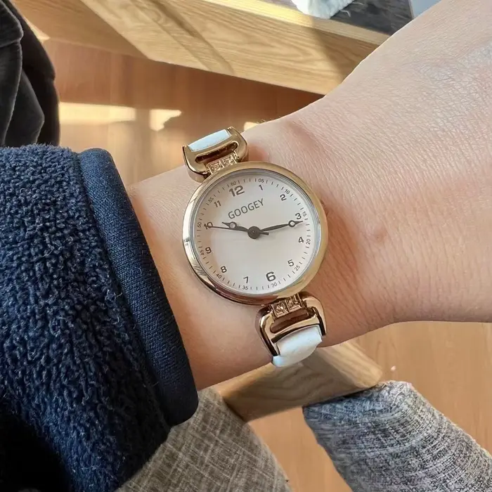 Nouvelle Montre Vintage 2026 pour Femme
