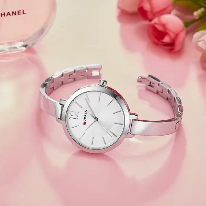 CURREN montre pour femmes 9012 Top marque de luxe horloge à Quartz décontracté mode dames montre-bracelet dame