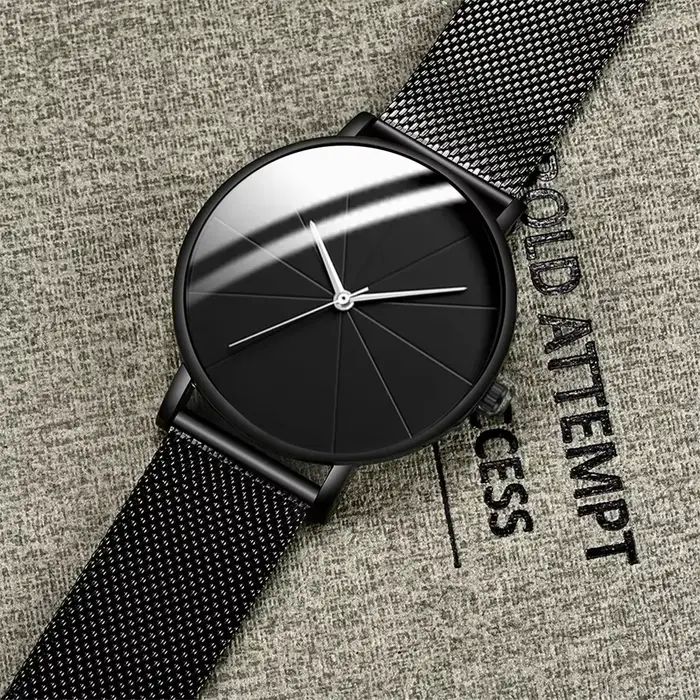 Montres de mode pour hommes minimalistes simples