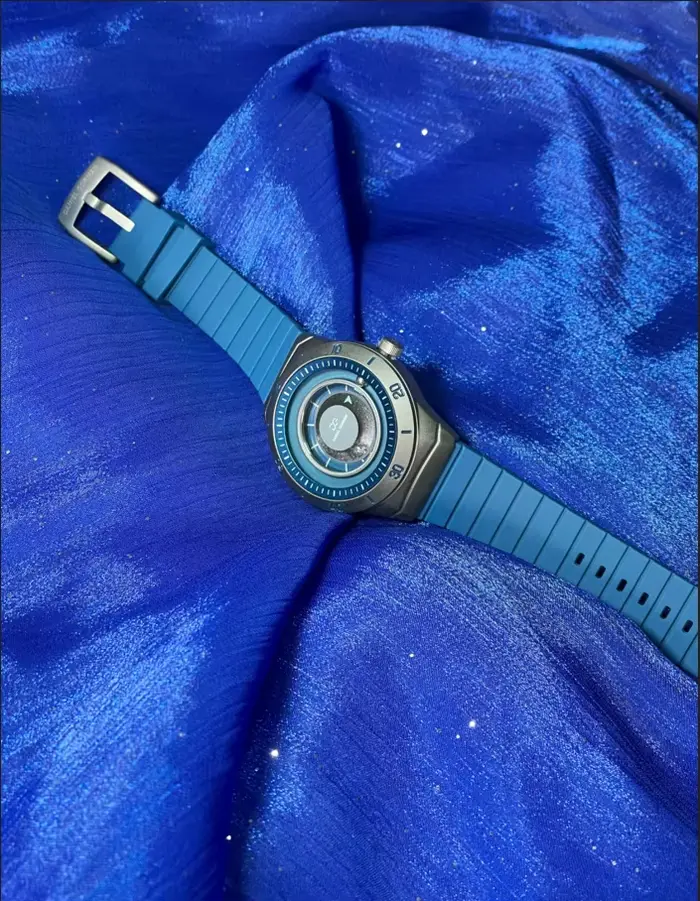 Daniel Gorman Reloj Hombre Magnético Montre à bille magnétique Design exploration spatiale science-fiction Affichage de l'heure sur disque rotatif Unique pour homme