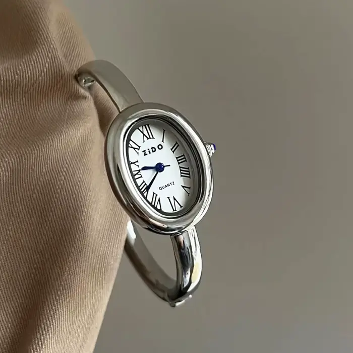 Montre analogique à Quartz ovale Vintage pour femmes élégantes