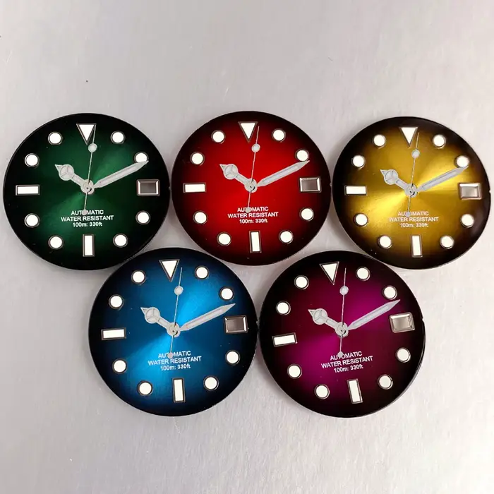 Cadran de montre Sunburst violet rouge vert bleu 29mm pour mouvements NH35 NH36 montres de plongée homme occasions spéciales à offrir